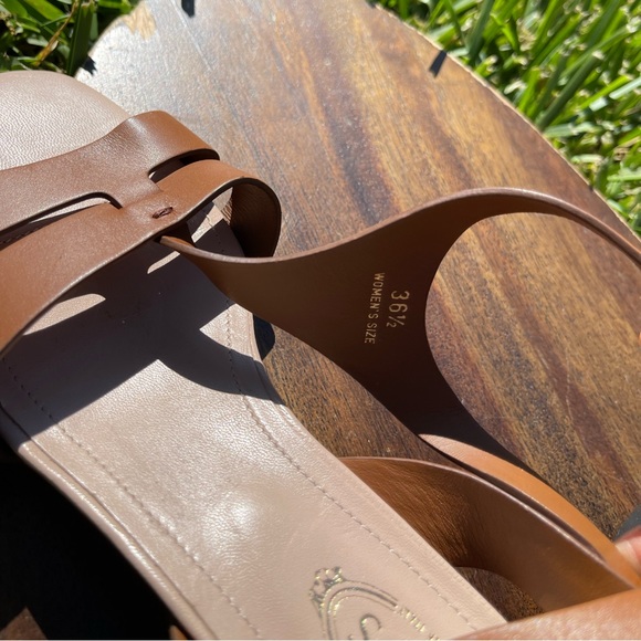 TOD'S
Cognac Leather T-Strap Wedge Sandal, 35mm size 36.5 US 6.5 $645 like new - Picture 14 of 15